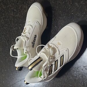 Womens Adidas metal softball cleats
